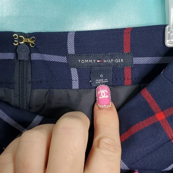Tommy Hilfiger Skirt - Picture 3 of 4